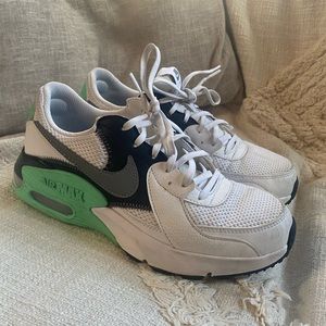 Nike Air Max size 8